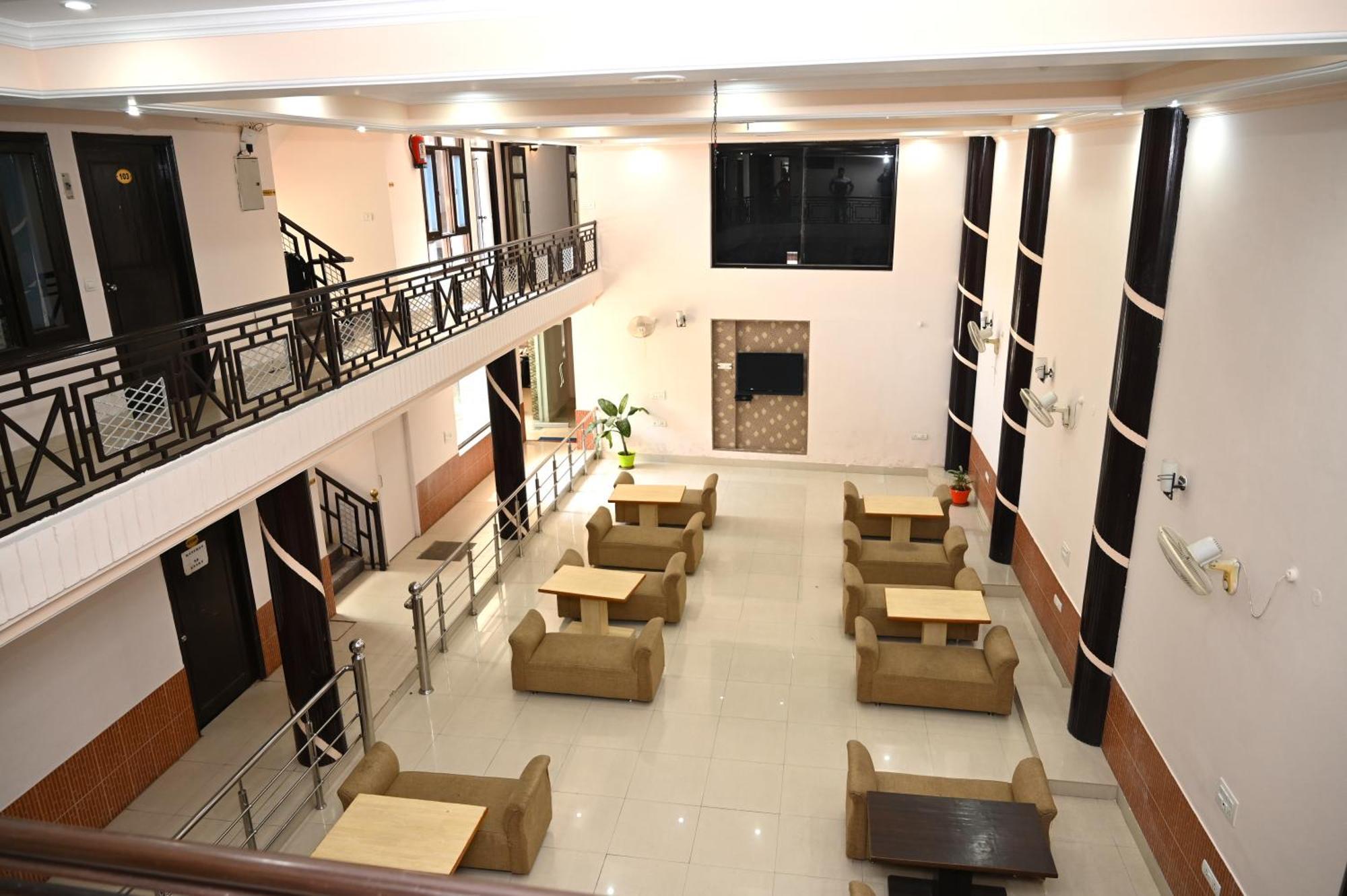 רישיקש Hotel Prasanna Inn מראה חיצוני תמונה