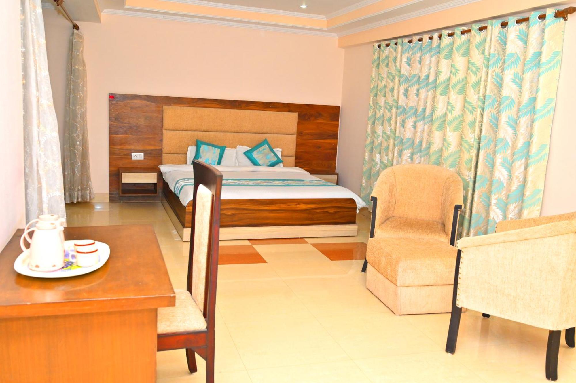 רישיקש Hotel Prasanna Inn מראה חיצוני תמונה