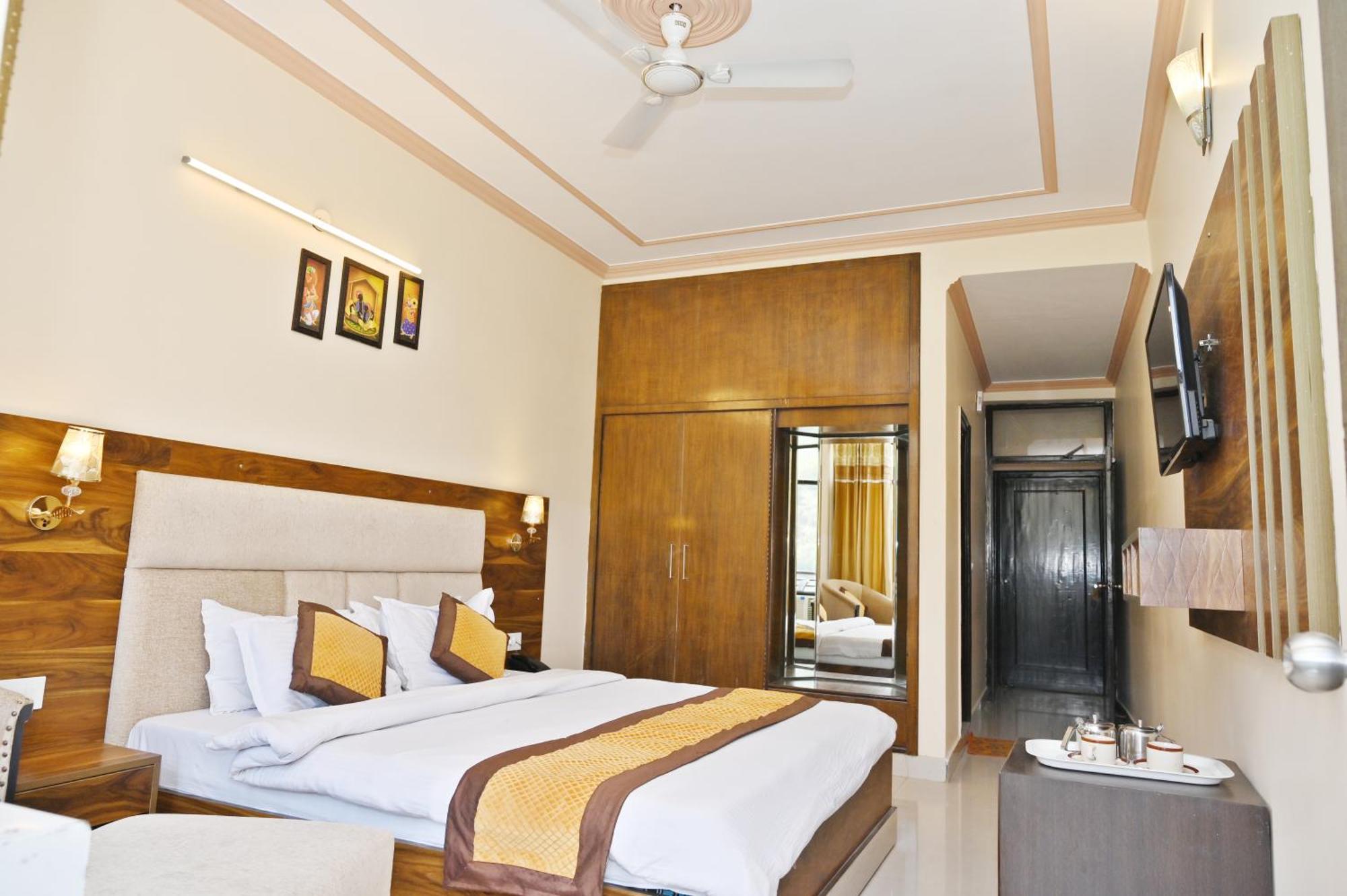 רישיקש Hotel Prasanna Inn מראה חיצוני תמונה